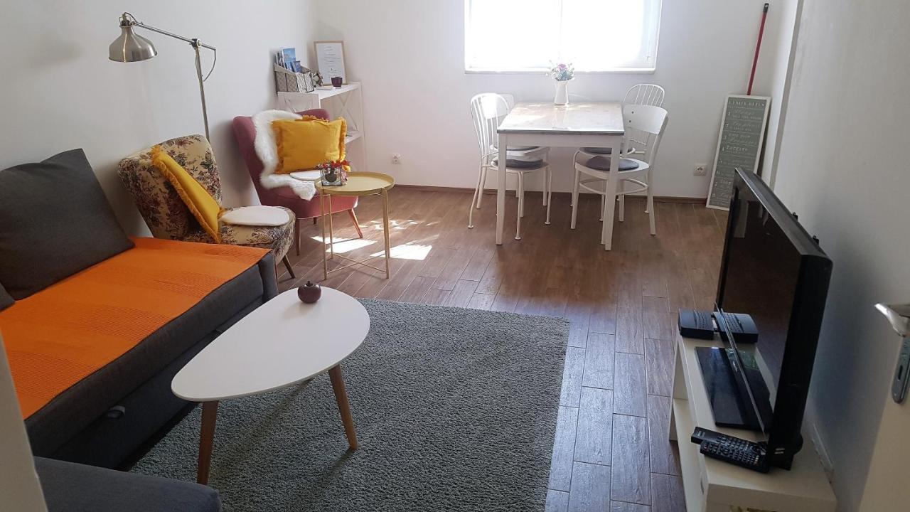 Helio Apartment *
